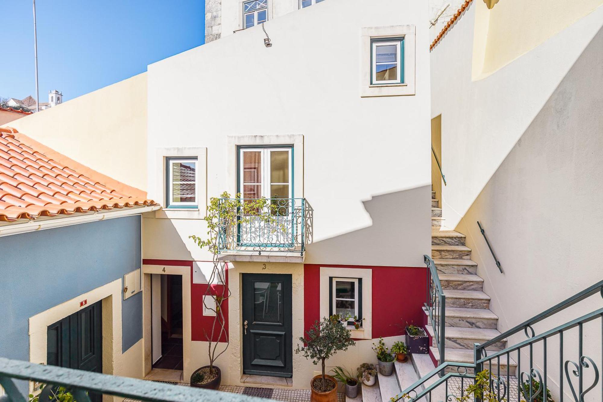 Pateo Santo Estevao-Self Catering Apartments Lisbon Exterior photo